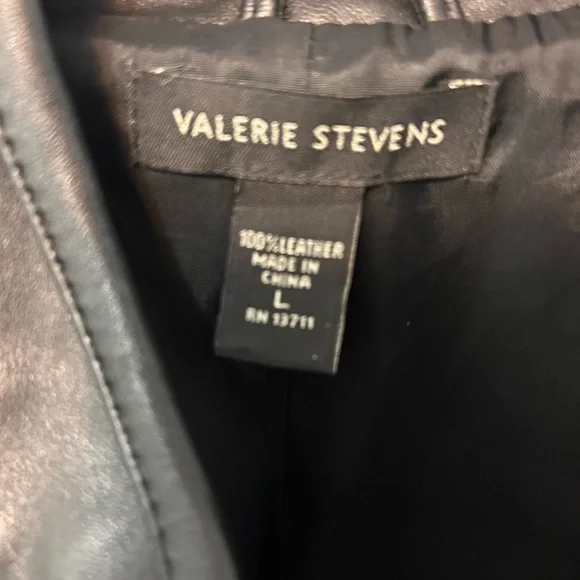 Valerie Stevens Black Leather Jacket - Picture 4 of 5